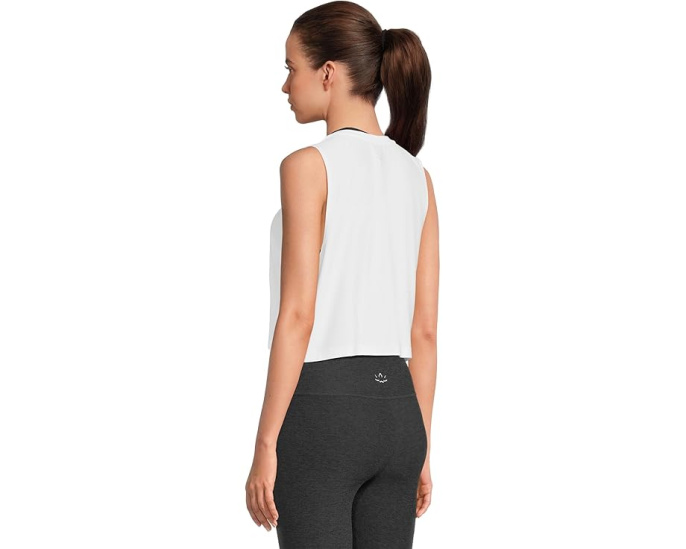 Короткий топ Beyond Yoga Featherweight Balance из легкой ткани