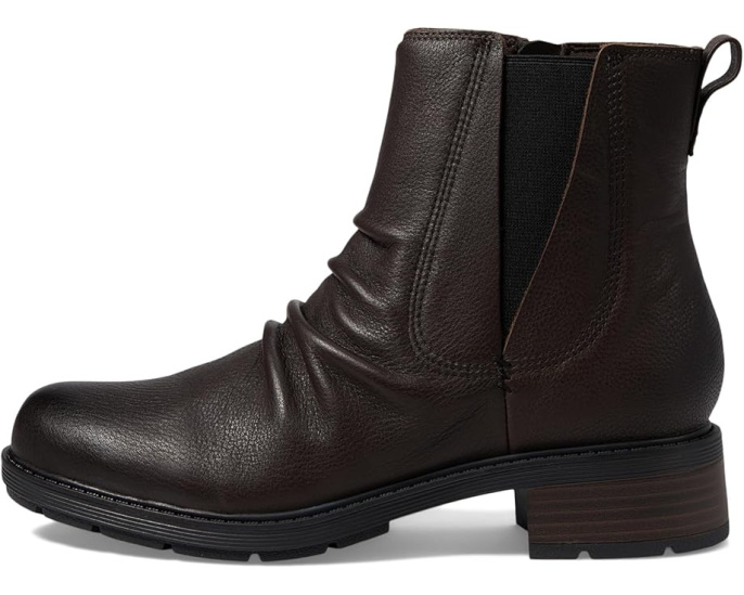 Ботинки Clarks Hearth Rose из кожи с эффектом смятия и высотой до икры