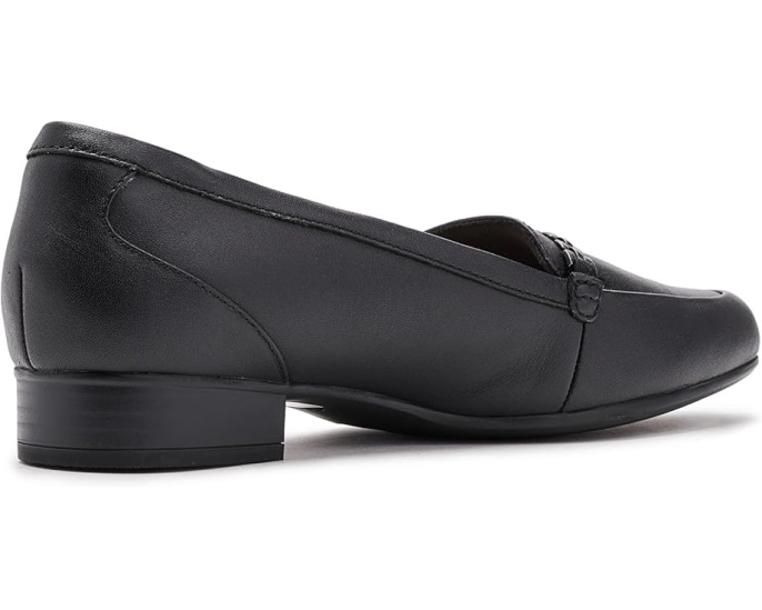 Лоферы Clarks Juliet Mia с квадратным носком и низким каблуком из кожи