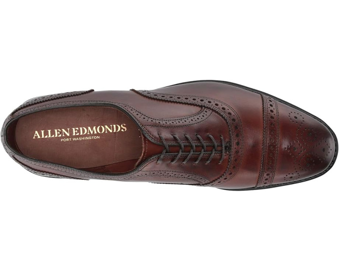 Оксфорды Allen Edmonds Strand с перфорацией и отделкой патina