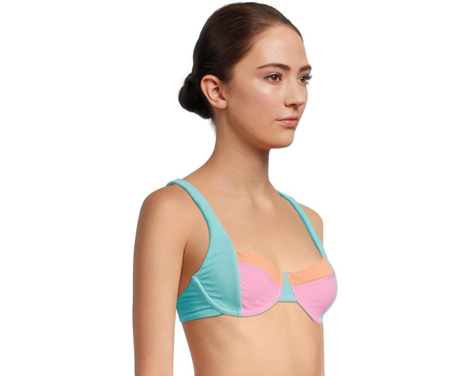 Топ Beach Riot Brooks с чашечками и регулируемыми бретелями