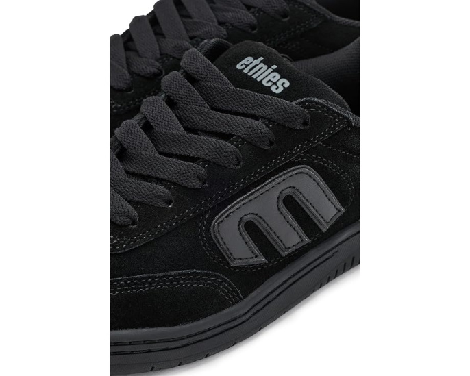 Кроссовки для скейтбординга etnies Locut с верхом из замши