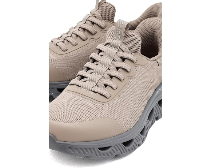 Кроссовки BOBS Arc Waves с технологией Glide-Step Hands-Free
