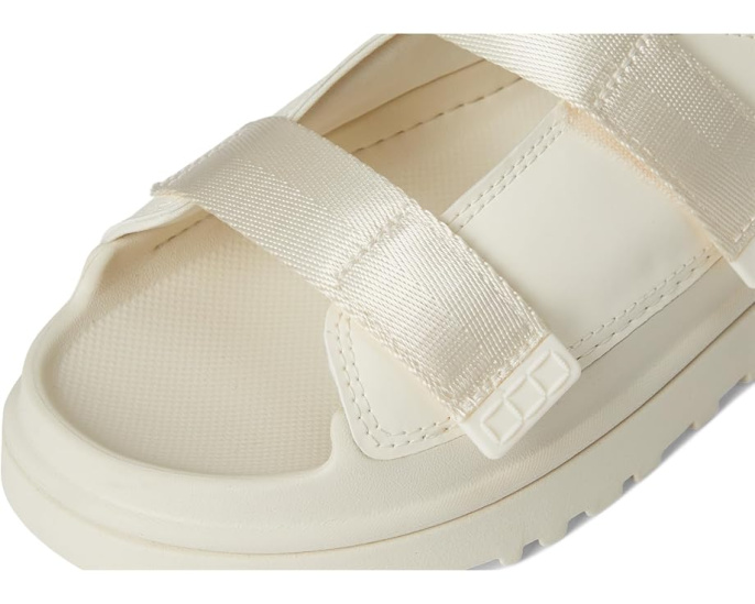 Детские шлепанцы UGG Goldenglow Slide с ремешками из переработанных материалов