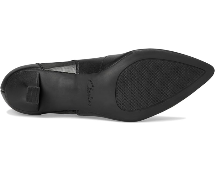 Туфли Clarks Kepley Cora с перфорированными вставками и каблуком kitten heel