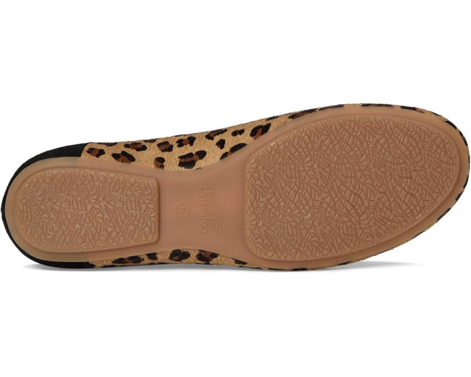 Балетки Dansko Madisen с леопардовым принтом и технологией Natural Arch