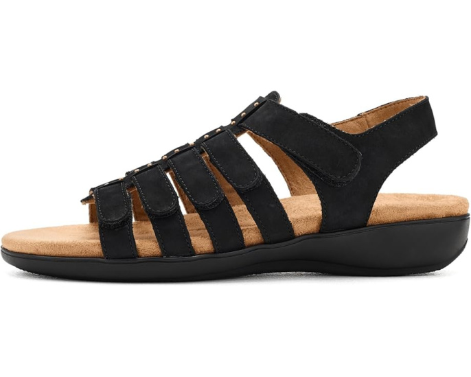 Сандалии Riki Studs с металлическими заклепками и липучкой от Trotters