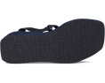 Сандалии GUESS Dawsin на платформе с застежкой на липучке