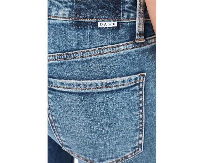 Джинсы DAZE Heartbreaker Mid-Rise Flare в цвете Dusk