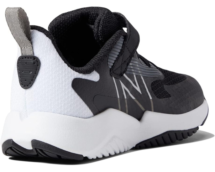 Детская обувь New Balance Rave Run v2 для малышей на липучке