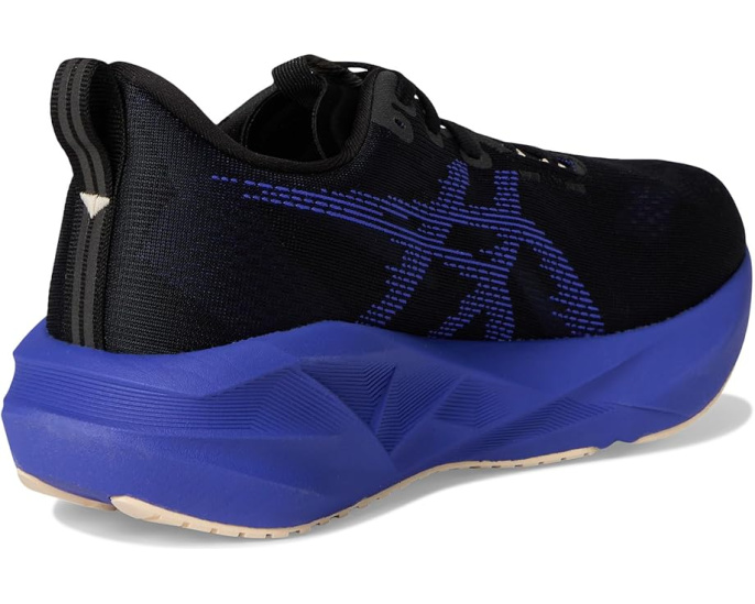 Беговые кроссовки ASICS Novablast 5 с технологией FF BLAST и переработанными материалами