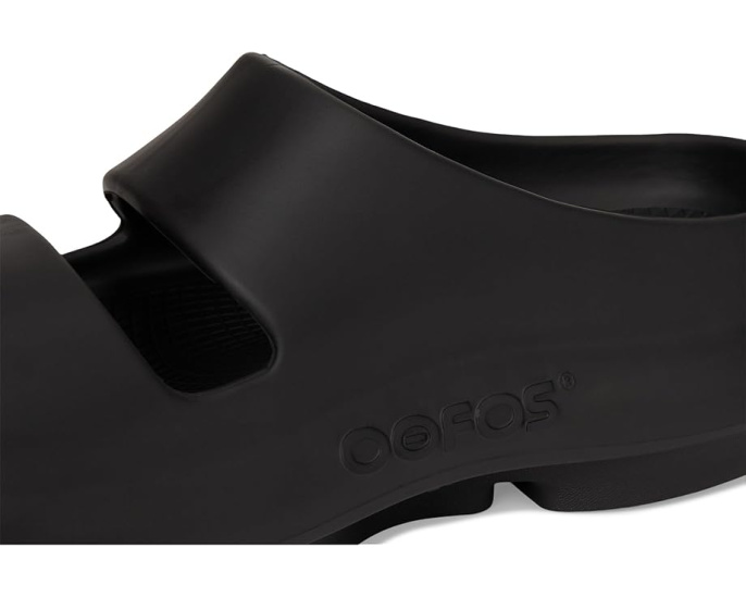 Сандалии OOFOS Ooyea для восстановления с двойными ремешками и пеной OOfoam
