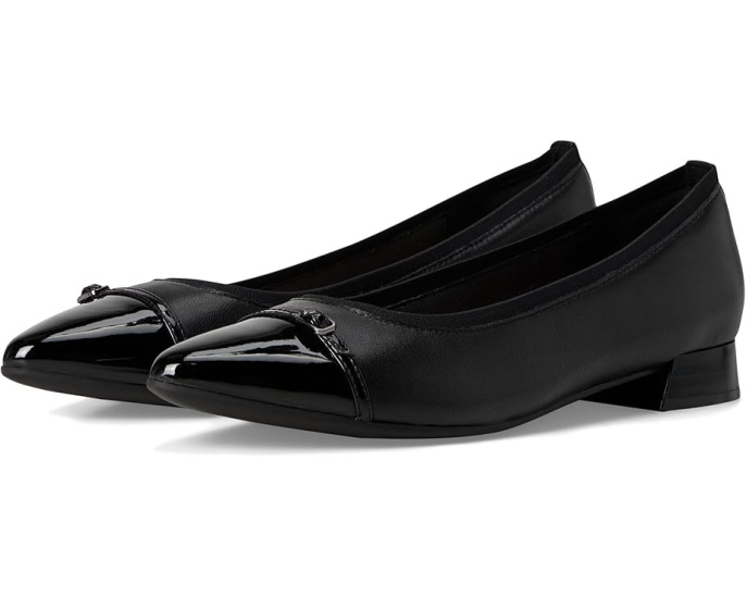 Балетки Natalyn Dusk от Clarks с заостренным носком и пряжкой