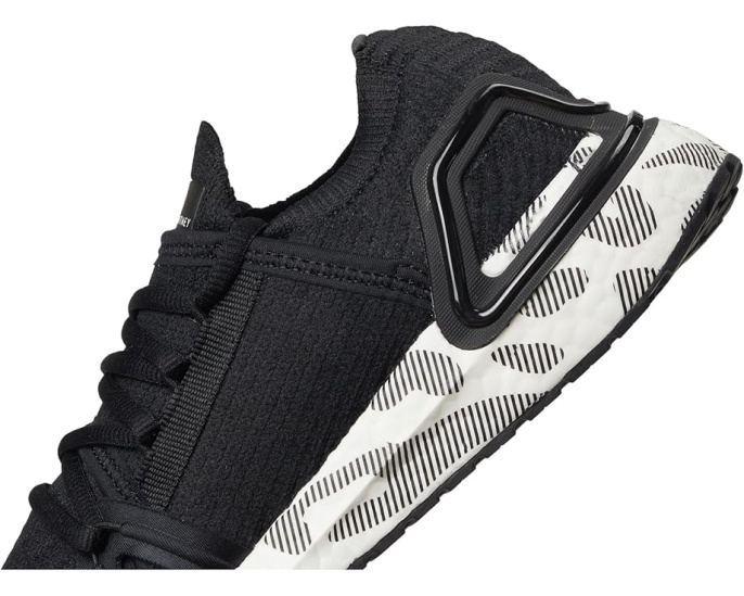 Кроссовки adidas by Stella McCartney Ultraboost DNA с технологией Boost