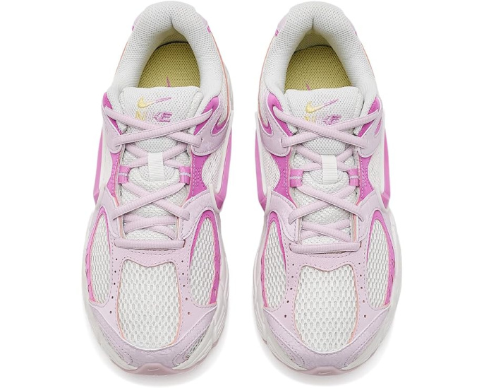 Кроссовки Nike V5 RNR с пеноматериалом и металлическими деталями
