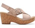 Босоножки Clarks Giselle Dove на клине с перекрещивающимися ремешками