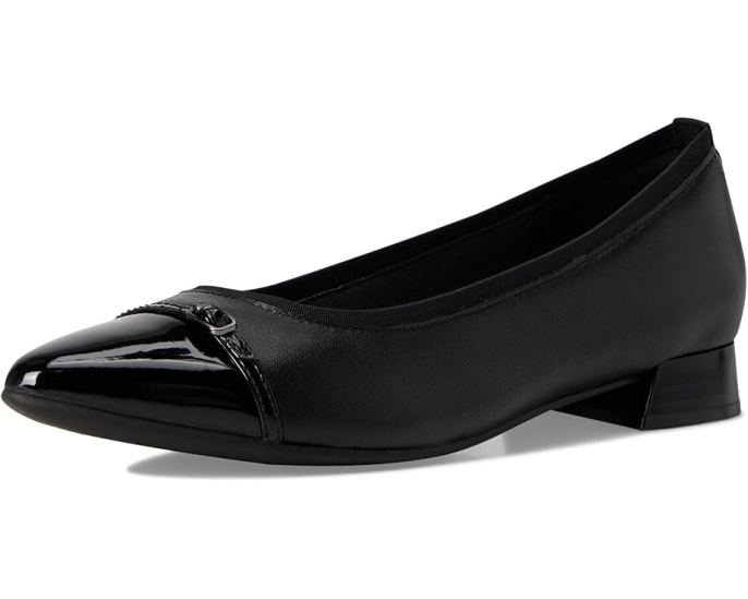 Балетки Natalyn Dusk от Clarks с заостренным носком и пряжкой