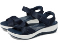 Сандалии Clarks Arla Shore на небольшом клиновидном каблуке