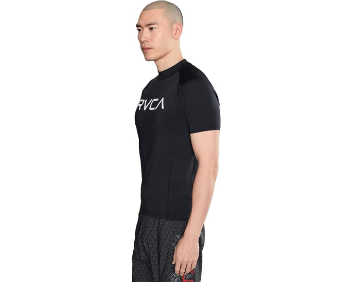 Короткий рашгард RVCA с защитой от солнца