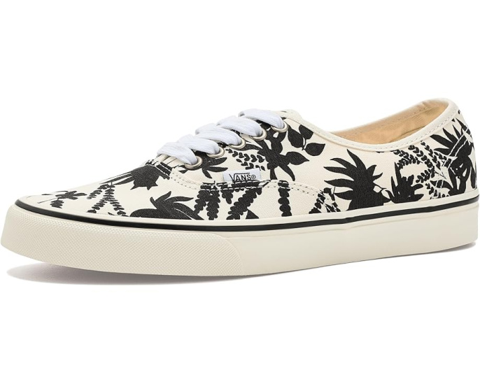 Кроссовки Vans Authentic из текстиля в классическом дизайне