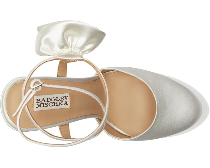 Badgley Mischka Туфли Janessa на платформе с крупным цветком и ремешком