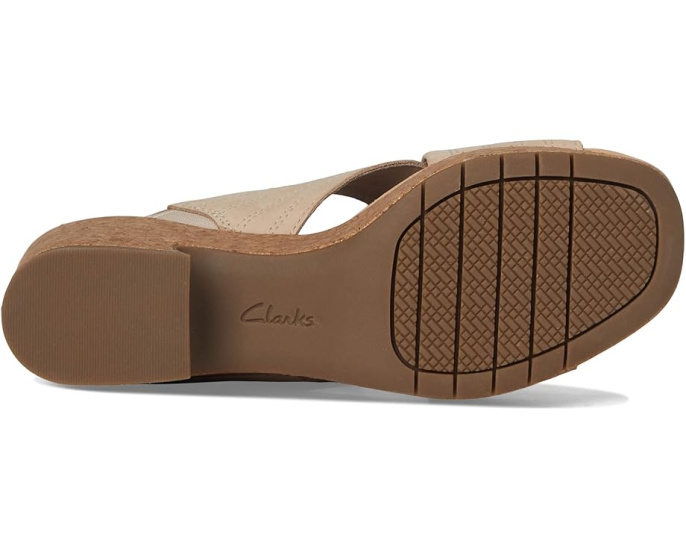 Сандалии Clarks Nerisa West на пробковом каблуке 75 мм с ручной строчкой