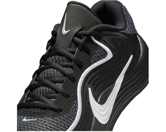 Баскетбольные кроссовки Nike Precision 8 Low с цепкой подошвой