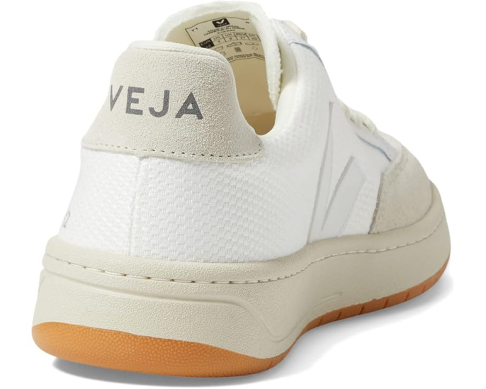 Кроссовки VEJA V-12 с верхом из переработанных материалов
