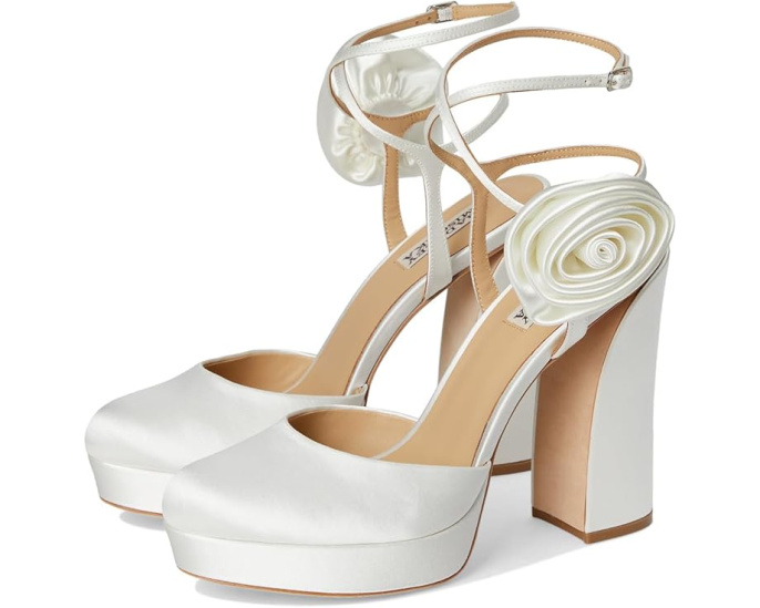 Badgley Mischka Туфли Janessa на платформе с крупным цветком и ремешком