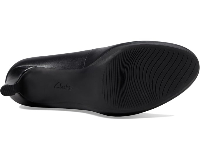 Туфли-лодочки Clarks Ambyr Joy с круглым носком и прямым каблуком