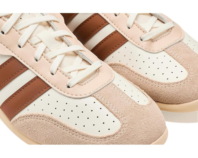 Повседневные кроссовки adidas Barreda Low с низким силуэтом