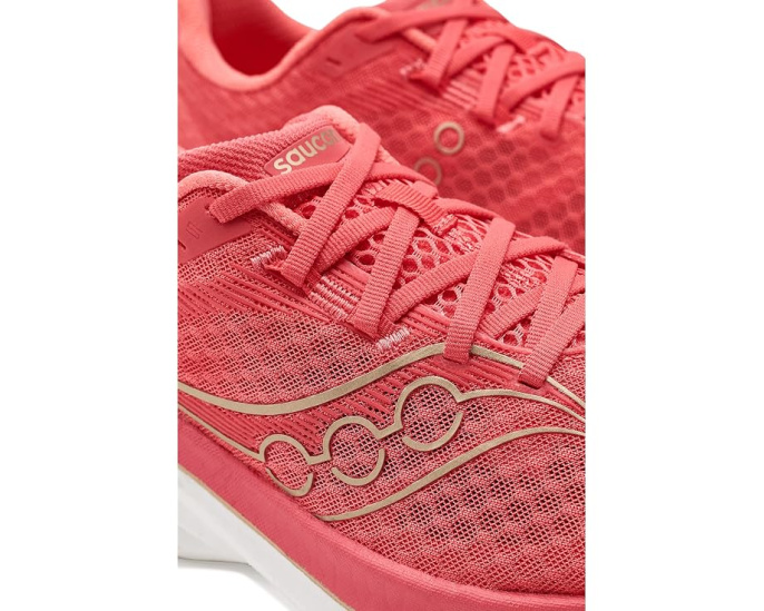 Беговые кроссовки Saucony Endorphin Speed 5 с технологией SpeedRoll
