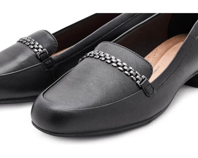 Лоферы Clarks Juliet Mia с квадратным носком и низким каблуком из кожи