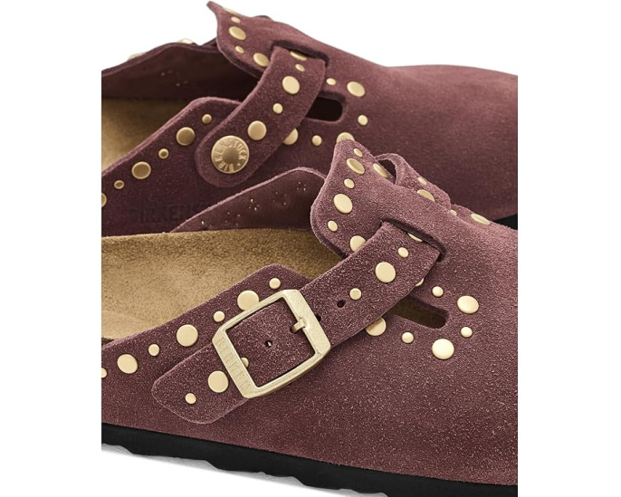 Клоги Birkenstock Boston Rivets с заклепками из замши перцового цвета