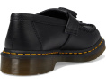 Мокасины Dr. Martens Adrian с кисточками и подошвой Airwair