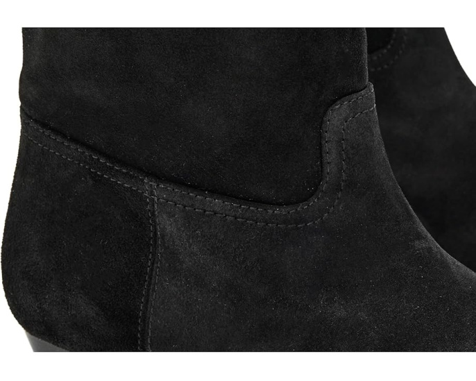 Ботинки Stassi Boot Stuart Weitzman до колена с острым носком