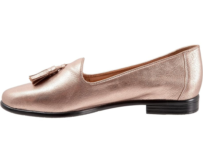Лоферы Trotters Liz Tassel с миндалевидным носком и кисточкой