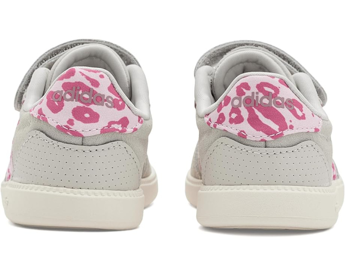 Кроссовки Adidas Breaknet Sleek для детей со спортивным стилем