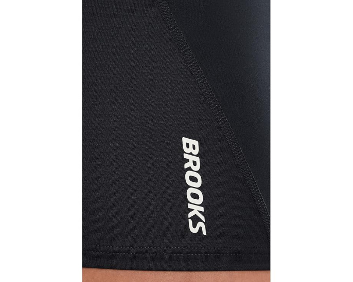 Охлаждающие шорты Brooks Dash из ультралегкой ткани