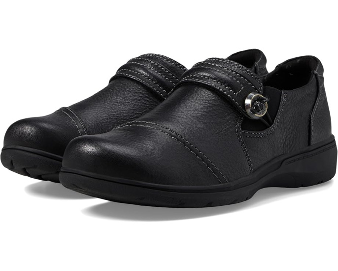 Обувь Clarks Carleigh Pearl из нубука для легкого надевания с круглым носком