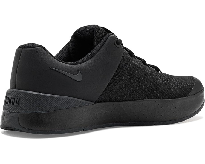 Nike Mc Trainer 4 кроссовки спортивные и легкие