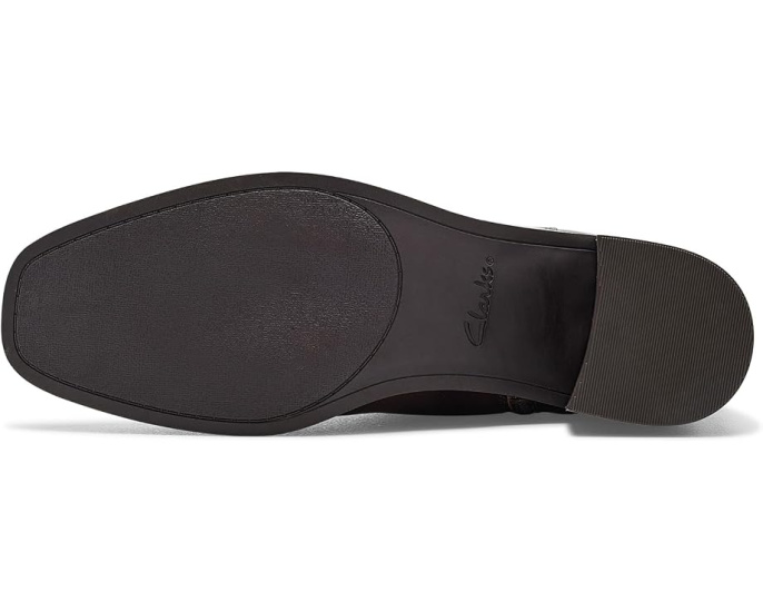 Ботинки Clarks Wrenn Buckle с квадратным носком