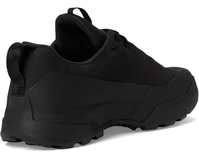 Водонепроницаемые ботинки Arc'teryx Konseal GTX с мембраной GORE-TEX и подошвой Vibram XS Flash 2