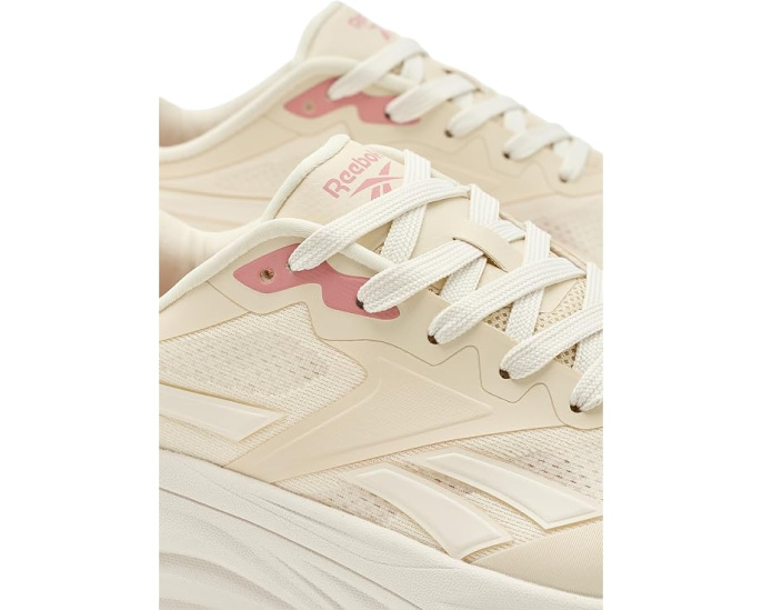 Кроссовки Reebok Futura Dash с дышащим верхом