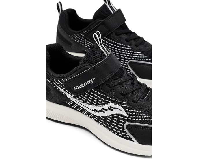 Кроссовки Saucony Kids Cohesion FST с эластичными шнурками