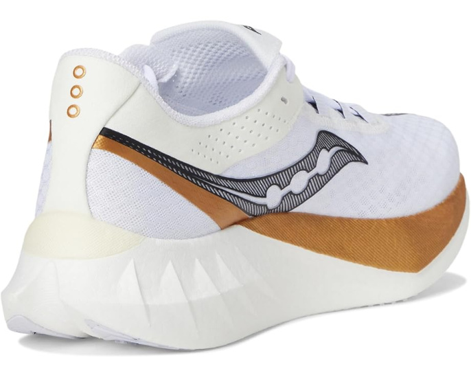 Беговые кроссовки Saucony Endorphin Pro 4 с карбоновой пластиной