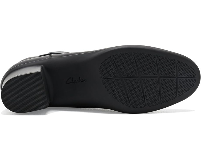 Ботинки Shaya Style от Clarks с водоотталкивающим верхом
