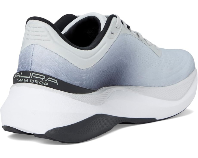 Тренировочные кроссовки Topo Athletic Aura с технологией ZipFoam