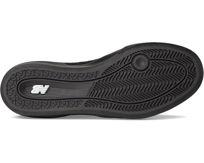 Кроссовки для скейтбординга New Balance 272 с вулканизированной подошвой