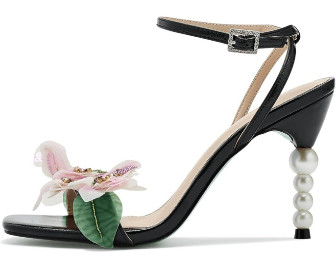 Туфли Kasie от Blue by Betsey Johnson на каблуке с декором